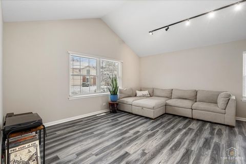 Tiny photo for 157 N Crooked Lake Lane, Lindenhurst, IL 60046 (MLS # 12587070)