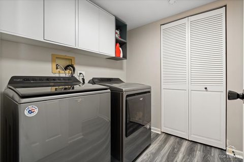 Tiny photo for 157 N Crooked Lake Lane, Lindenhurst, IL 60046 (MLS # 12587070)