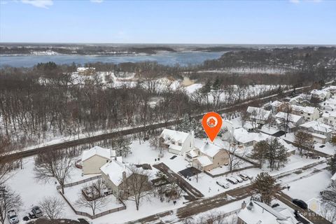 Tiny photo for 157 N Crooked Lake Lane, Lindenhurst, IL 60046 (MLS # 12587070)