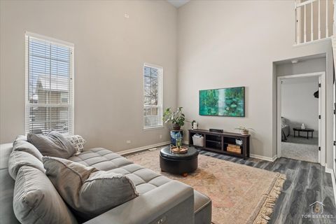 Tiny photo for 157 N Crooked Lake Lane, Lindenhurst, IL 60046 (MLS # 12587070)