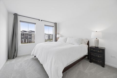 Tiny photo for 4474 Chelsea Manor Circle, Aurora, IL 60504 (MLS # 12599649)