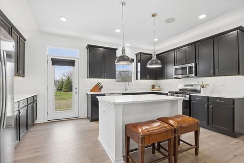 Tiny photo for 4474 Chelsea Manor Circle, Aurora, IL 60504 (MLS # 12599649)