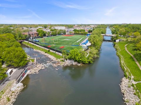 Tiny photo for 5054 N Troy Street #3, Chicago, IL 60625 (MLS # 12395919)