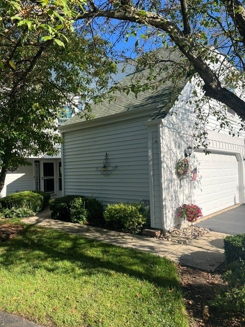 Tiny photo for 413 Country Lane Court, Wauconda, IL 60084 (MLS # 12773840)