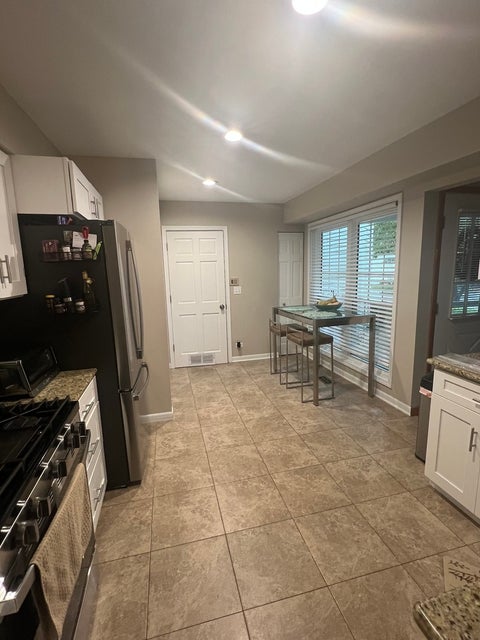 Tiny photo for 413 Country Lane Court, Wauconda, IL 60084 (MLS # 12773840)