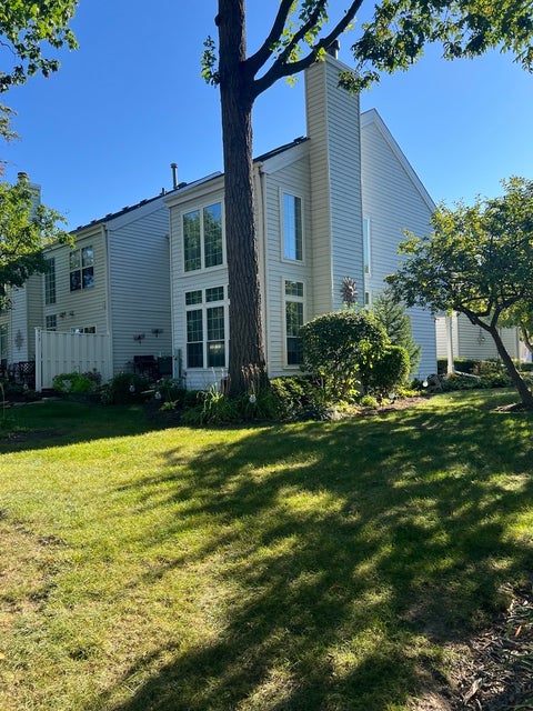 Tiny photo for 413 Country Lane Court, Wauconda, IL 60084 (MLS # 12773840)