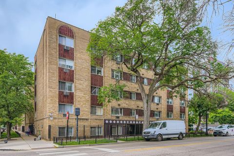 Photo of 5100 N Sheridan Road #410, Chicago, IL 60640 (MLS # 12403491)