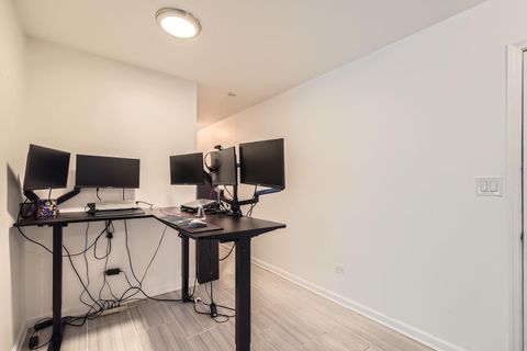 Tiny photo for 5100 N Sheridan Road #410, Chicago, IL 60640 (MLS # 12403491)