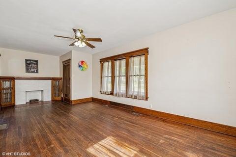 Tiny photo for 306 E Diggins Street, Harvard, IL 60033 (MLS # 12645127)