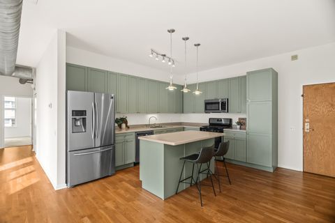 Tiny photo for 1631 S Michigan Avenue #604, Chicago, IL 60616 (MLS # 12507270)