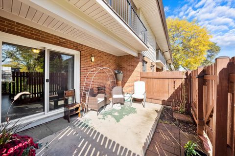 A home in Elk Grove Village