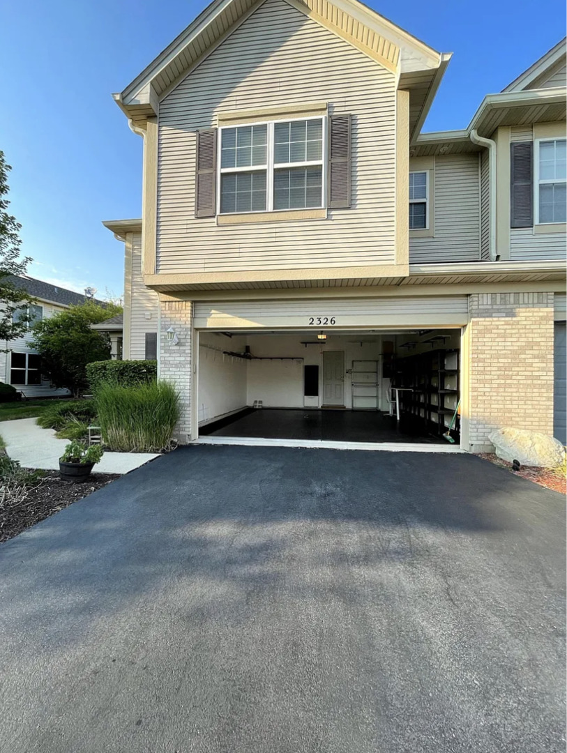 2326 Sunshine Lane