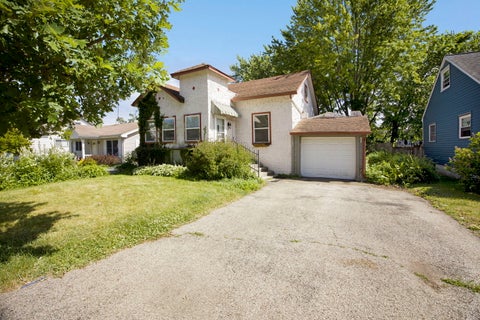 Tiny photo for 1349 Floresta VIS, Crystal Lake, IL 60014 (MLS # 12644536)