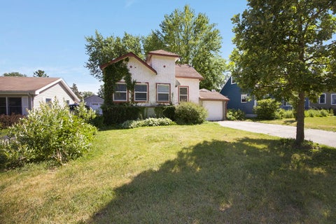 Photo of 1349 Floresta VIS, Crystal Lake, IL 60014 (MLS # 12644536)