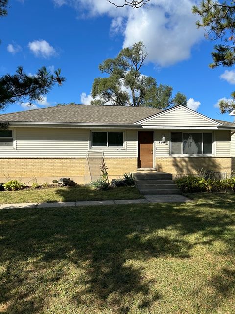 Photo of 294 Oak Avenue, Wood Dale, IL 60191 (MLS # 12492791)