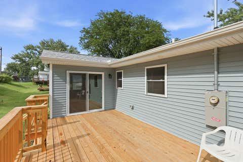 Tiny photo for 5010 N Harrison Street, Davenport, IA 52806 (MLS # 12714409)