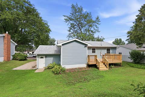 Tiny photo for 5010 N Harrison Street, Davenport, IA 52806 (MLS # 12714409)