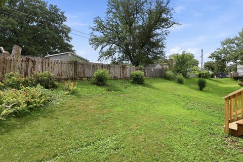 Tiny photo for 5010 N Harrison Street, Davenport, IA 52806 (MLS # 12714409)