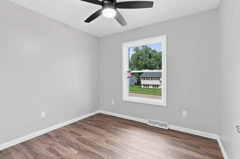 Tiny photo for 5010 N Harrison Street, Davenport, IA 52806 (MLS # 12714409)