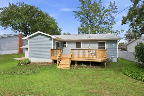 Tiny photo for 5010 N Harrison Street, Davenport, IA 52806 (MLS # 12714409)