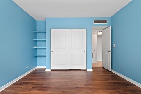 Tiny photo for 3200 N Lake Shore Drive #307, Chicago, IL 60657 (MLS # 12586087)