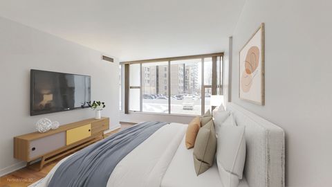 Tiny photo for 3200 N Lake Shore Drive #307, Chicago, IL 60657 (MLS # 12586087)