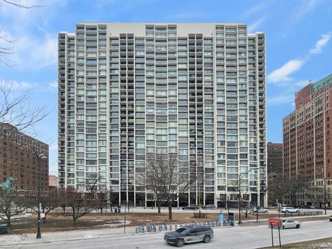 Tiny photo for 3200 N Lake Shore Drive #307, Chicago, IL 60657 (MLS # 12586087)