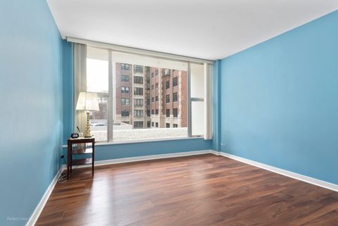 Tiny photo for 3200 N Lake Shore Drive #307, Chicago, IL 60657 (MLS # 12586087)