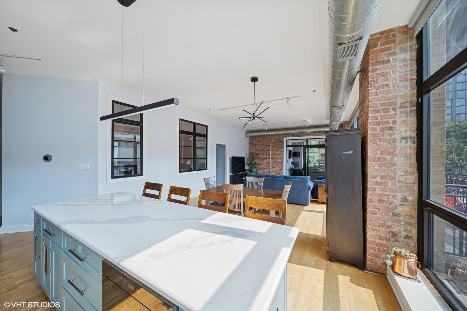 23 N Green Street 206