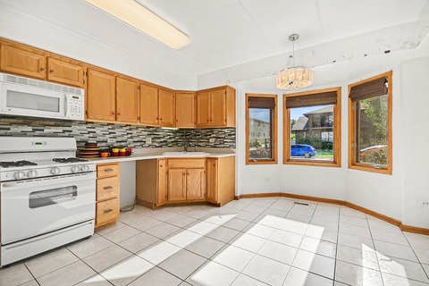 Tiny photo for 8650 Laporte Avenue #1B, Burbank, IL 60459 (MLS # 12714665)