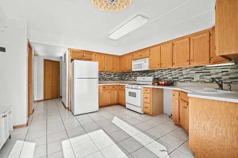 Tiny photo for 8650 Laporte Avenue #1B, Burbank, IL 60459 (MLS # 12714665)
