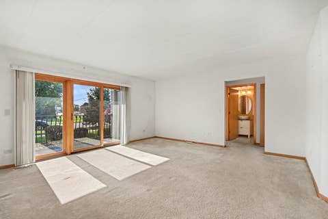 Tiny photo for 8650 Laporte Avenue #1B, Burbank, IL 60459 (MLS # 12714665)