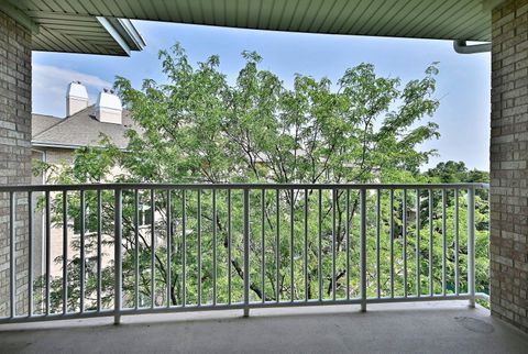 Tiny photo for 1745 Pavilion Way #502, Park Ridge, IL 60068 (MLS # 12517152)