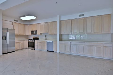 Tiny photo for 1745 Pavilion Way #502, Park Ridge, IL 60068 (MLS # 12517152)