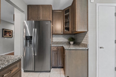 Tiny photo for 166 White Branch Court, Buffalo Grove, IL 60089 (MLS # 12718851)