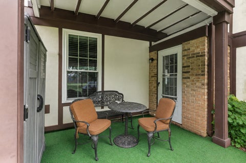 Tiny photo for 166 White Branch Court, Buffalo Grove, IL 60089 (MLS # 12718851)