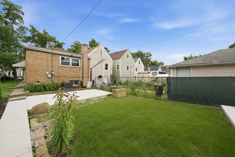 Tiny photo for 2016 W 52nd Street, Chicago, IL 60609 (MLS # 12718256)