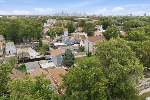 Tiny photo for 2016 W 52nd Street, Chicago, IL 60609 (MLS # 12718256)