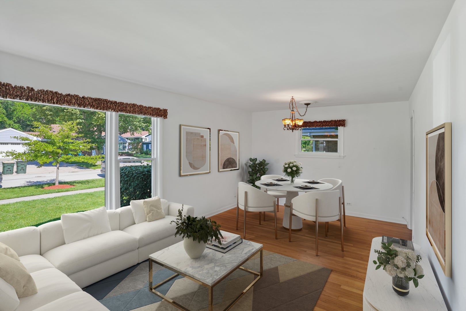 1419 W Saint James Place