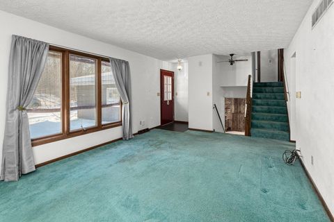 Tiny photo for 8412 10th Street W, Rock Island, IL 61201 (MLS # 100000527)