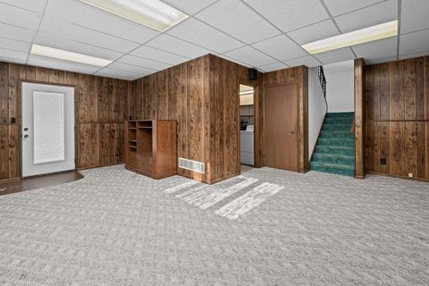 Tiny photo for 8412 10th Street W, Rock Island, IL 61201 (MLS # 100000527)