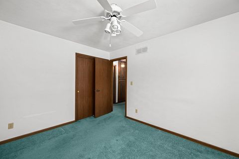 Tiny photo for 8412 10th Street W, Rock Island, IL 61201 (MLS # 100000527)