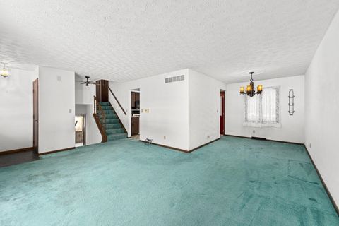 Tiny photo for 8412 10th Street W, Rock Island, IL 61201 (MLS # 100000527)