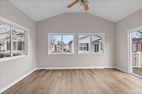 Tiny photo for 115 Hunter Court, Grayslake, IL 60030 (MLS # 12579291)