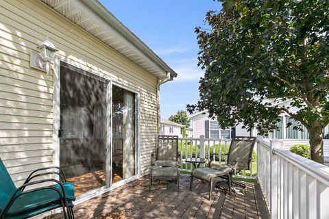 Tiny photo for 115 Hunter Court, Grayslake, IL 60030 (MLS # 12579291)