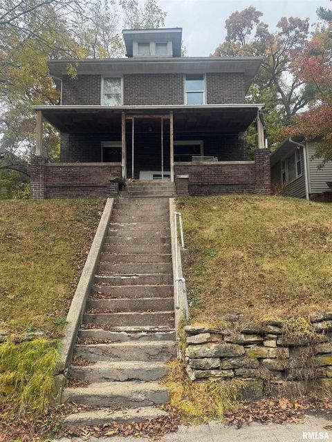 Photo of 111 N PARK Street, Savanna, IL 61074 (MLS # QC4269080)