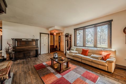 Tiny photo for 731 E Gartner Road, Naperville, IL 60540 (MLS # 12601095)