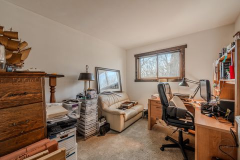 Tiny photo for 731 E Gartner Road, Naperville, IL 60540 (MLS # 12601095)