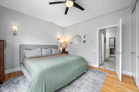 Tiny photo for 2820 N Greenview Avenue #B, Chicago, IL 60657 (MLS # 12625034)