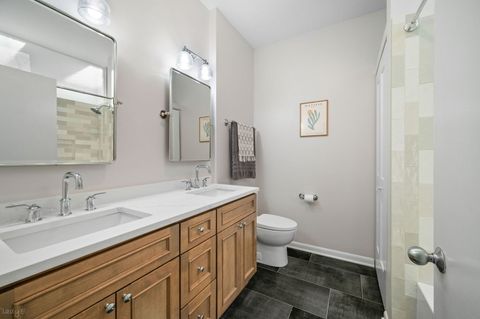 Tiny photo for 2820 N Greenview Avenue #B, Chicago, IL 60657 (MLS # 12625034)